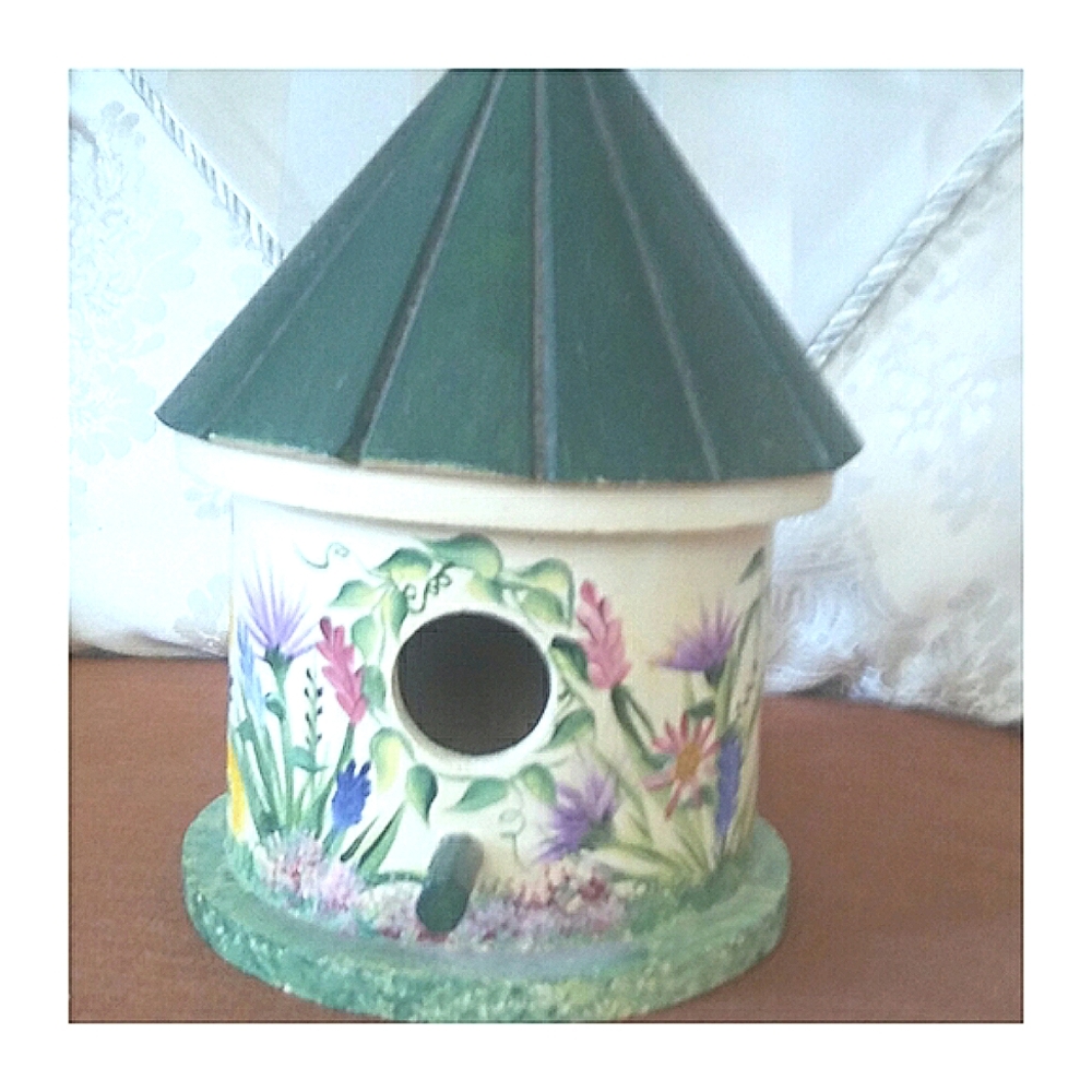 Hand Painted Wooden Bird House NWT